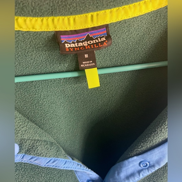 Men’s Patagonia Color Block Fleece Pullover Green and Navy - Picture 2 of 4
